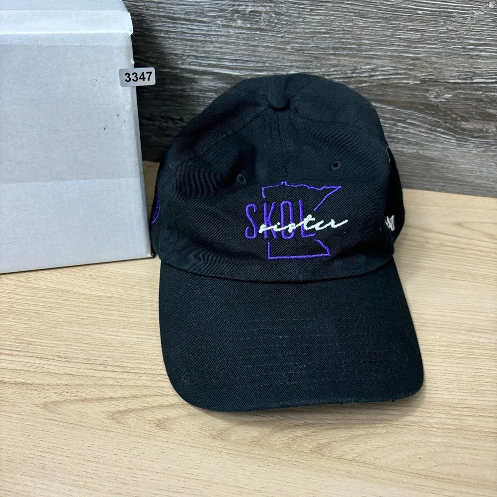 Minnesota Vikings Hat Cap Strap Back Womens Black SKOL Sister '47‎ Adjustable